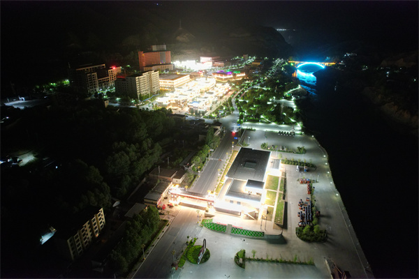 青海尖扎風(fēng)景區(qū)亮化工程