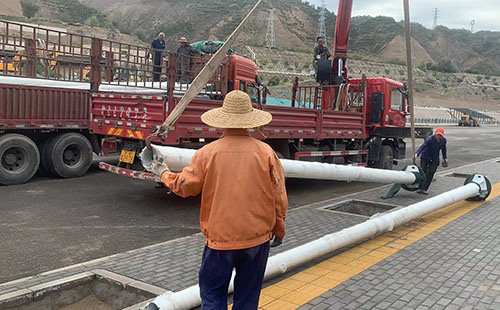 蘭州太陽能路燈電池老化后如何修復(fù)？