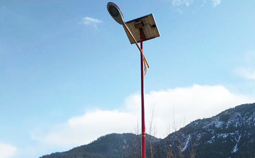 如何選擇高質(zhì)量的太陽(yáng)能路燈材料：全方位指南