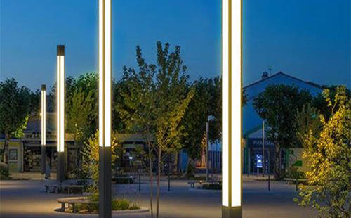 點(diǎn)亮蘭州夜空：景觀燈如何展現(xiàn)城市風(fēng)采