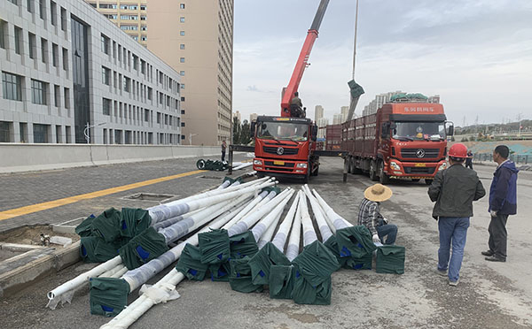 太陽能路燈在嚴(yán)寒地區(qū)的應(yīng)用與耐寒配置